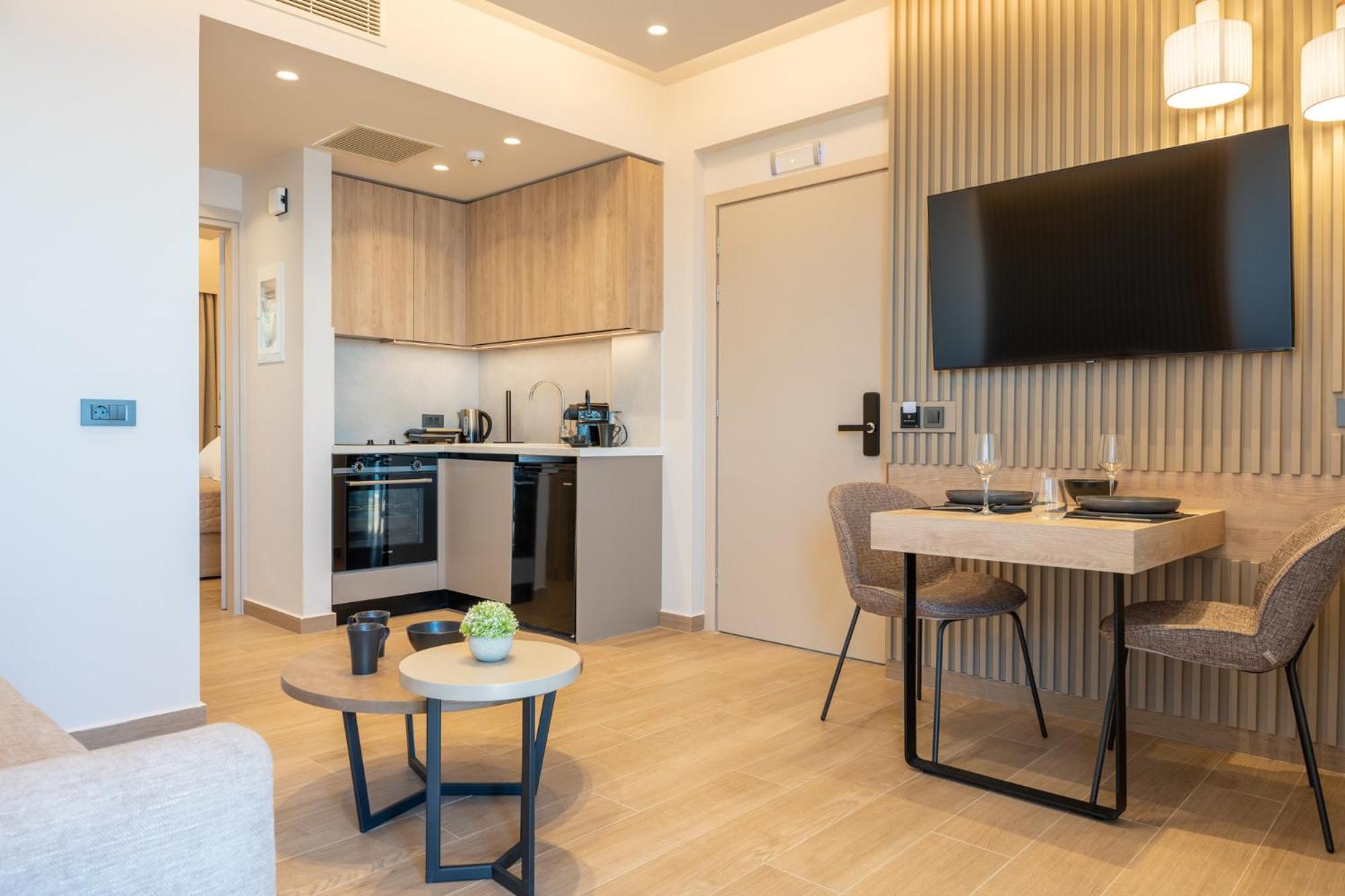 Esthisea Suites Kalamata Exterior photo