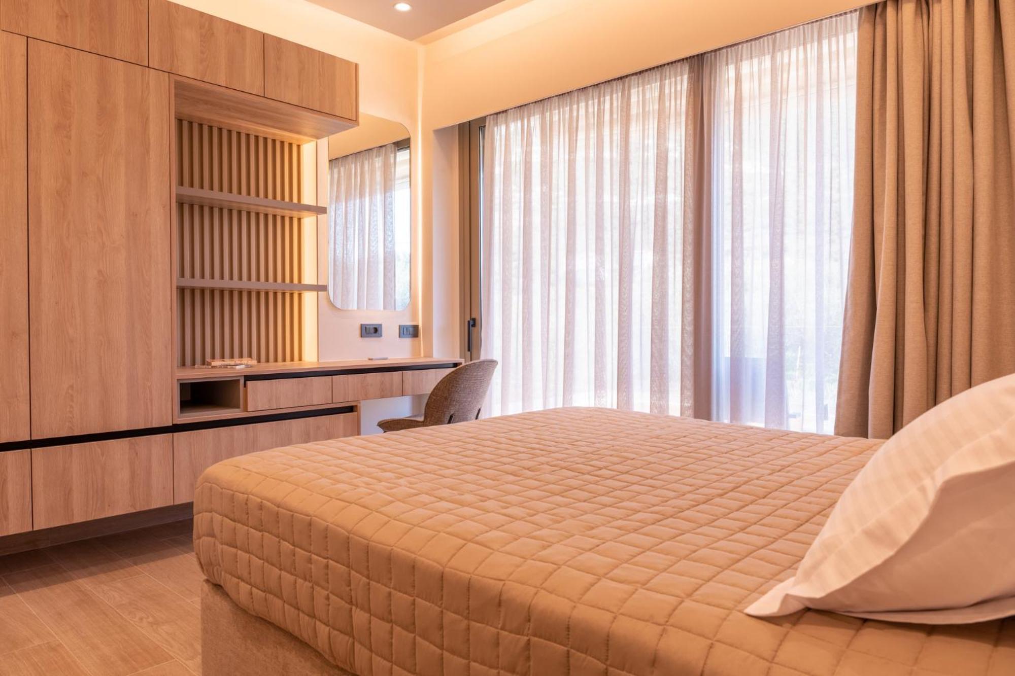 Esthisea Suites Kalamata Exterior photo